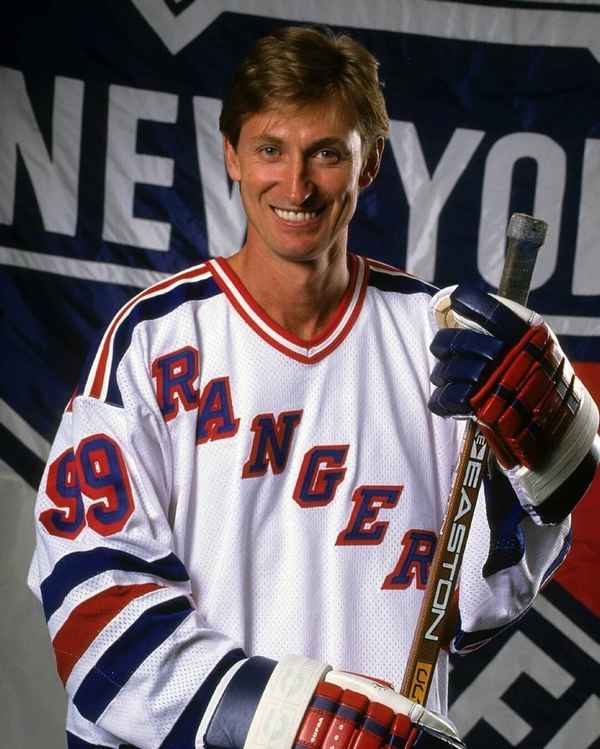 Уэйн Гретцки (Wayne Gretzky) краткая биография хоккеиста
